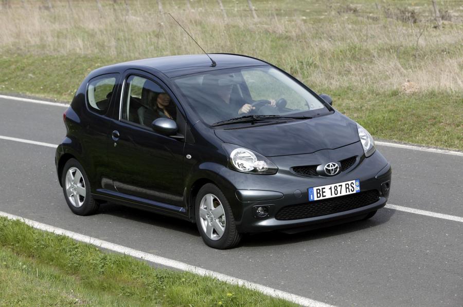  Toyota Aygo 2005 года  (фото 66 из 102)